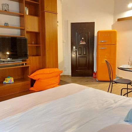 Sweet Dreams Suites Cosy Studio Piata Romana Bukarest Kültér fotó