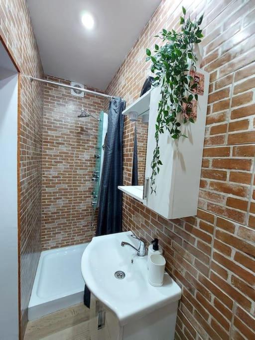 Sweet Dreams Suites Cosy Studio Piata Romana Bukarest Kültér fotó